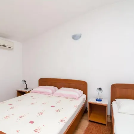38 - With Balcony And Sea View Apartment