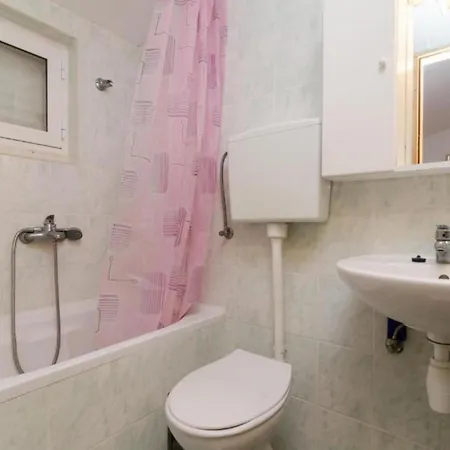 38 - With Balcony And Sea View Apartament